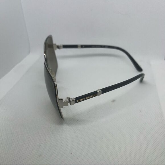 TORY BURCH TY6055 320413 57 18 135 Sunglasses Good Condition - Picture 2 of 6